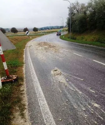 Verschmutzte Fahrbahn