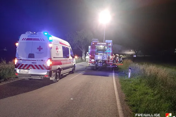 Verkehrsunfall mit eingeklemmter Person