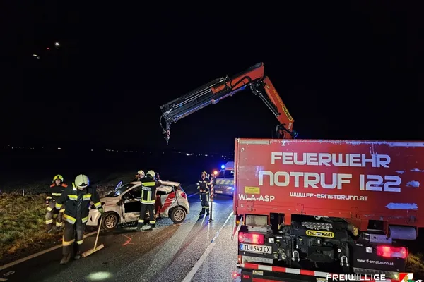 PKW Bergung nach Verkehrsunfall