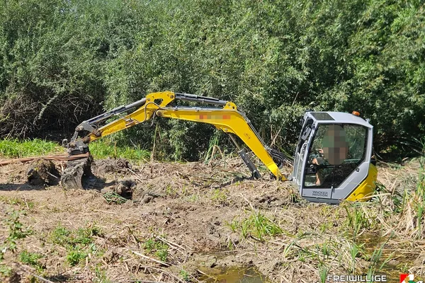 Bergung einer Arbeitsmaschine in Gebmanns